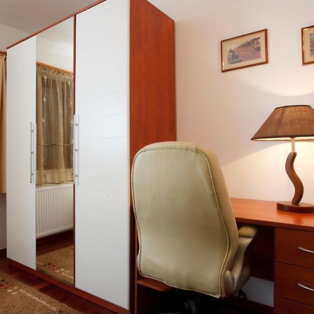 Apartments Tisno - Villa Mare Экстерьер фото