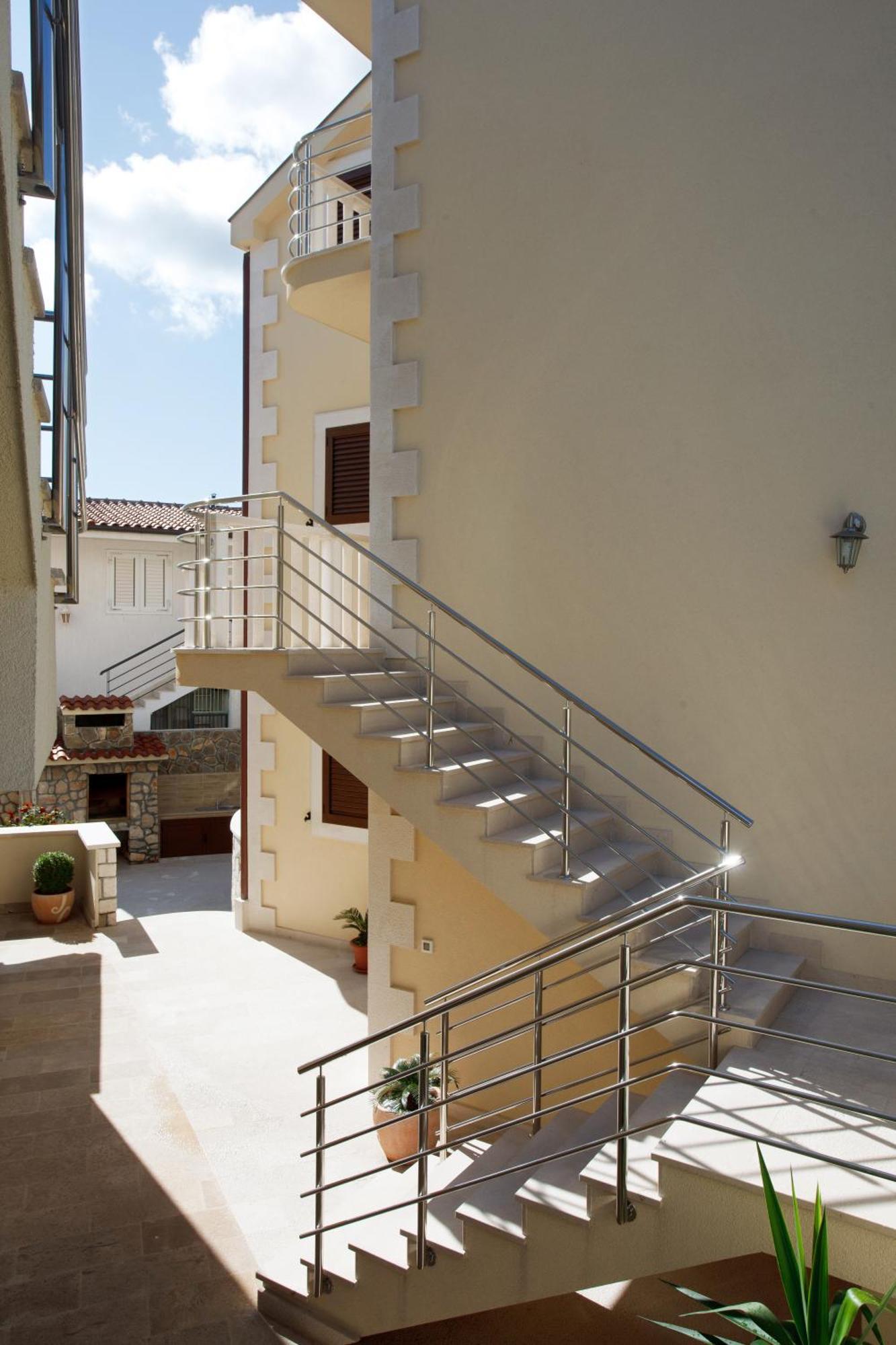Apartments Tisno - Villa Mare Экстерьер фото