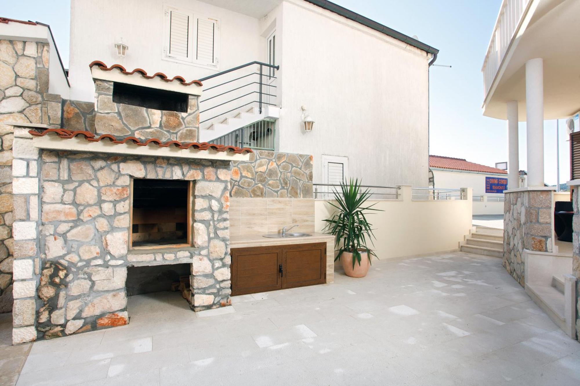 Apartments Tisno - Villa Mare Экстерьер фото